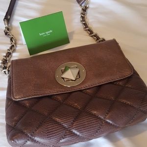 Quilted shoulder bag